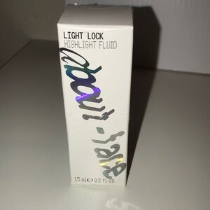 About-Face Light Lock Highlight Fluid Shaken or Stirred new